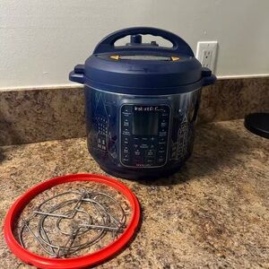Instant Pot Electric Pressure Cooker - Blue